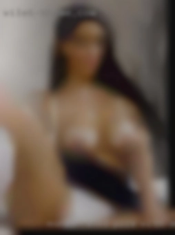 More/x-rated pics with swingers by request.